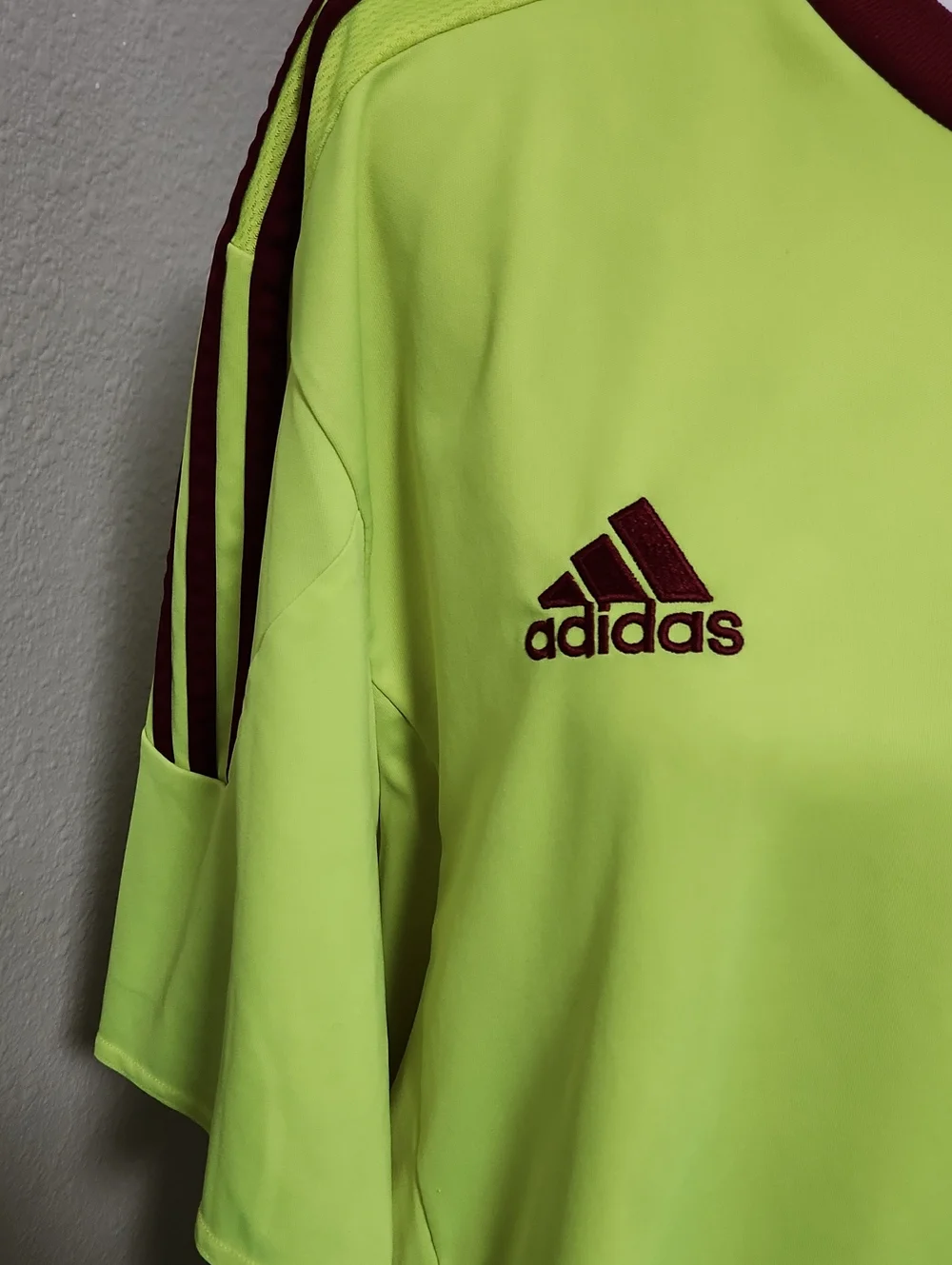 Adidas Venezuela (La Vinotinto) 2015 away soccer jersey